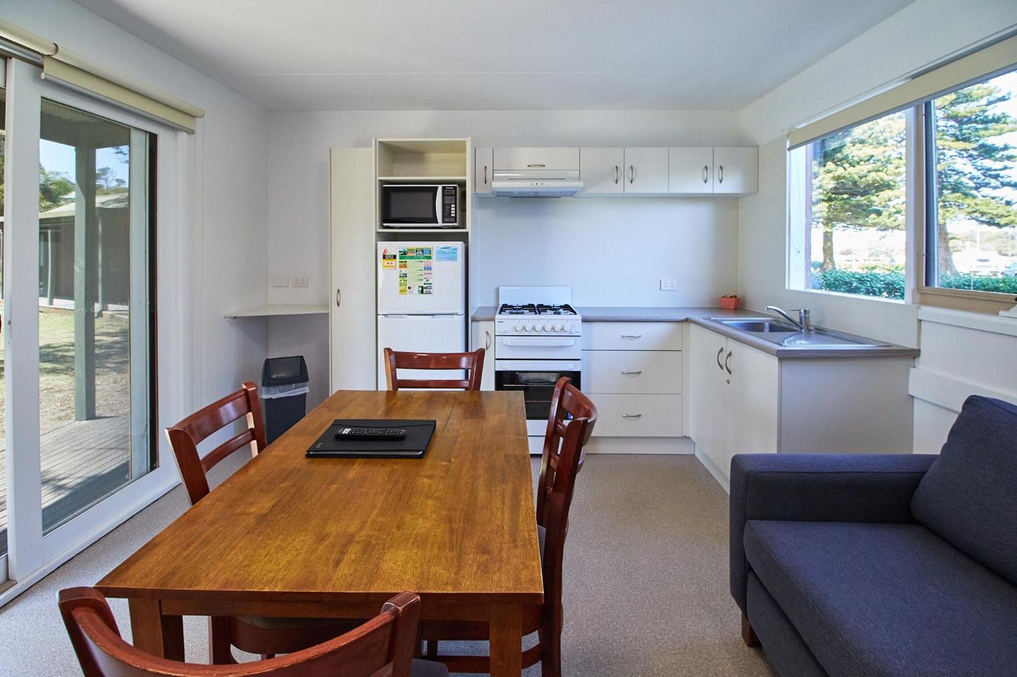Surfside Holiday Park Warrnambool Buitenkant foto