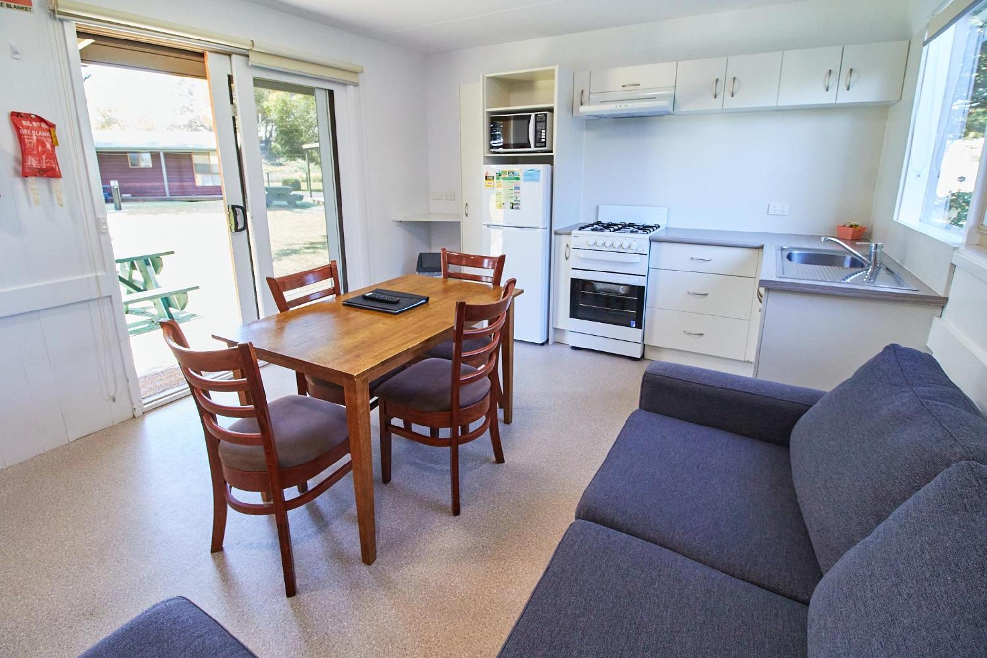 Surfside Holiday Park Warrnambool Buitenkant foto