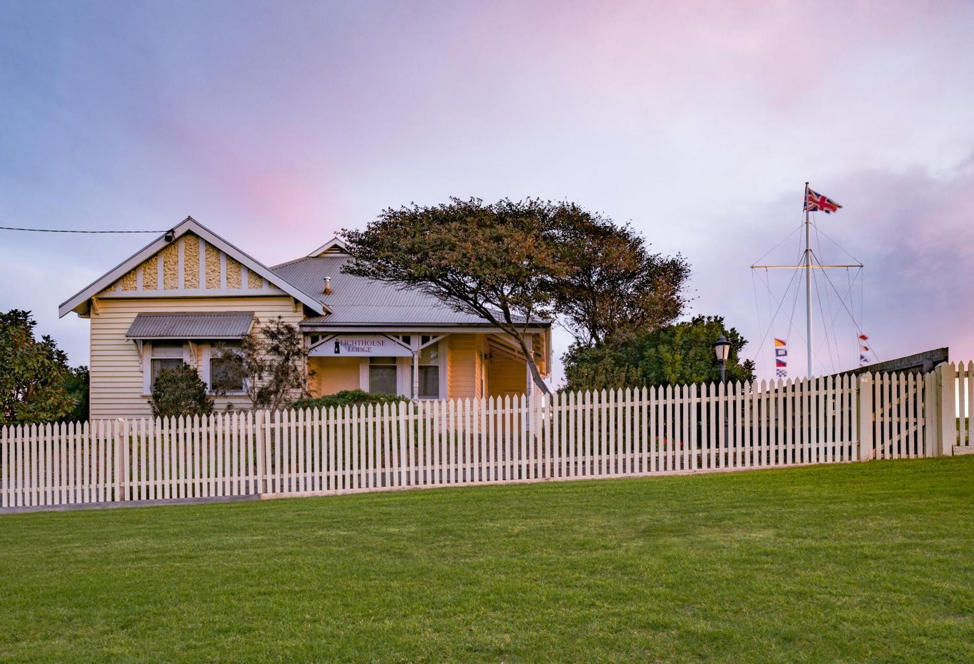 Surfside Holiday Park Warrnambool Buitenkant foto